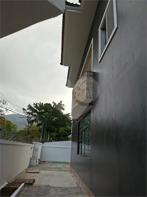 Casa à venda com 3 quartos, sendo 1 suíte, em Vargem Pequena, Rio de Janeiro, RJ