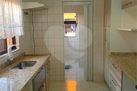 Apartamento à venda com 3 quartos, sendo 1 suíte, em Vila Oliveira, Mogi das Cruzes, SP