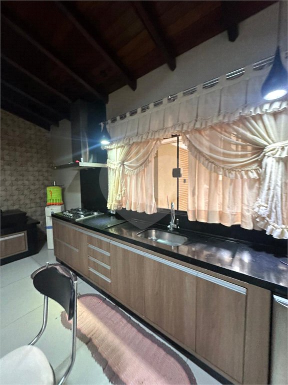 Casa à venda com 6 suítes em Pedro Juan Caballero, Amambay
