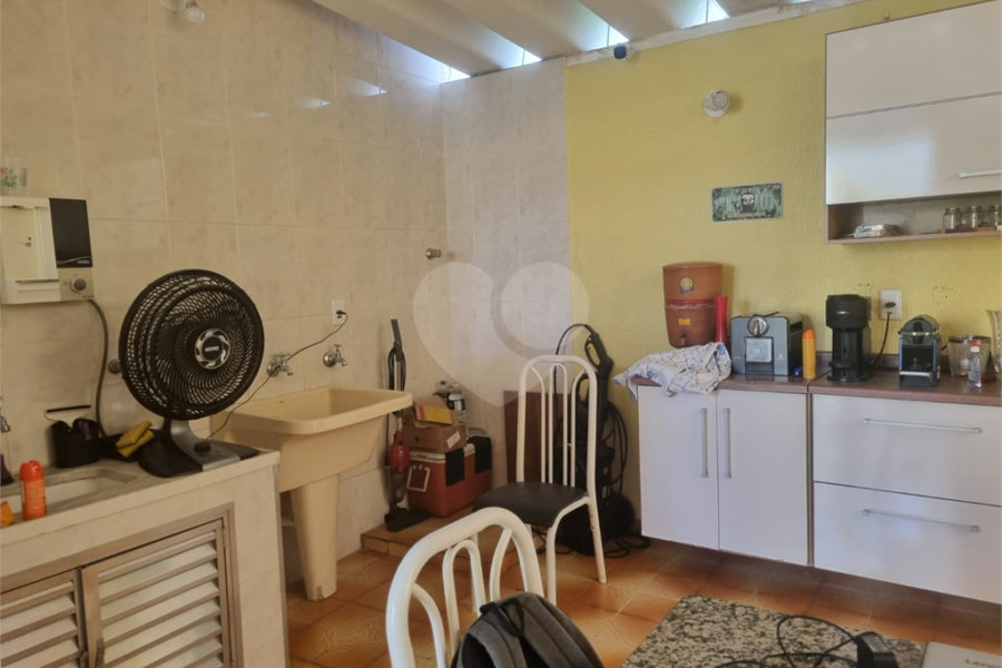 Sobrado à venda com 3 quartos em Vila Irmãos Arnoni, São Paulo, SP