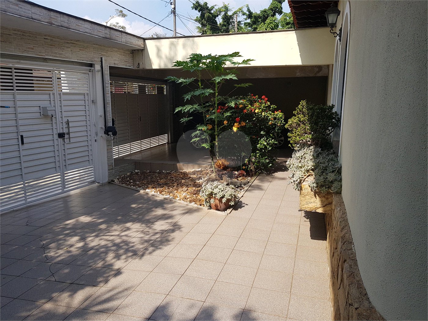 Casa à venda com 3 quartos, sendo 2 suítes, em Jardim Campo Grande, São Paulo, SP