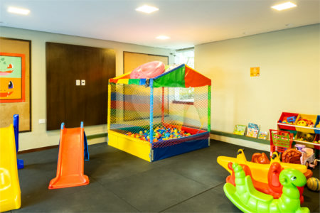 Apartamento à venda com 3 quartos, sendo 1 suíte, em Moema, São Paulo, SP