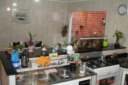 Casa à venda com 4 quartos, sendo 1 suíte, em Vila Paulicéia, São Paulo, SP
