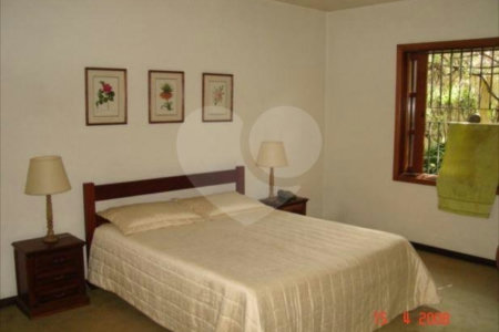 Casa Térrea à venda com 4 quartos, sendo 2 suítes, em Vila Tramontano, São Paulo, SP