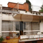 Sobrado à venda com 5 quartos, sendo 3 suítes,  em Vila Irmãos Arnoni, São Paulo, SP
