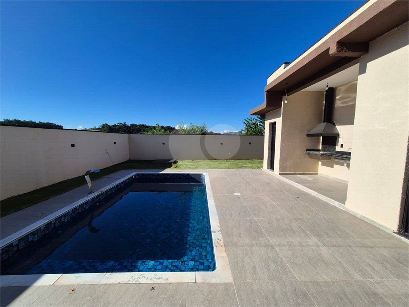 Casa à venda com 3 quartos, sendo 1 suíte, em Jardim Paraíso da Usina, Atibaia, SP