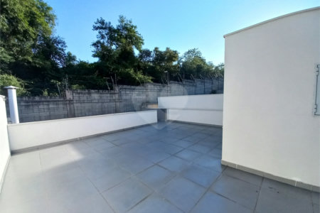 Casa à venda com 2 quartos, sendo 1 suíte, no condomínio Horto Florestal Villagio, Sorocaba - SP
