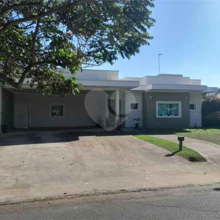Casa à venda com 3 suítes no condomínio Village Ipanema 1, Araçoiaba da Serra - SP