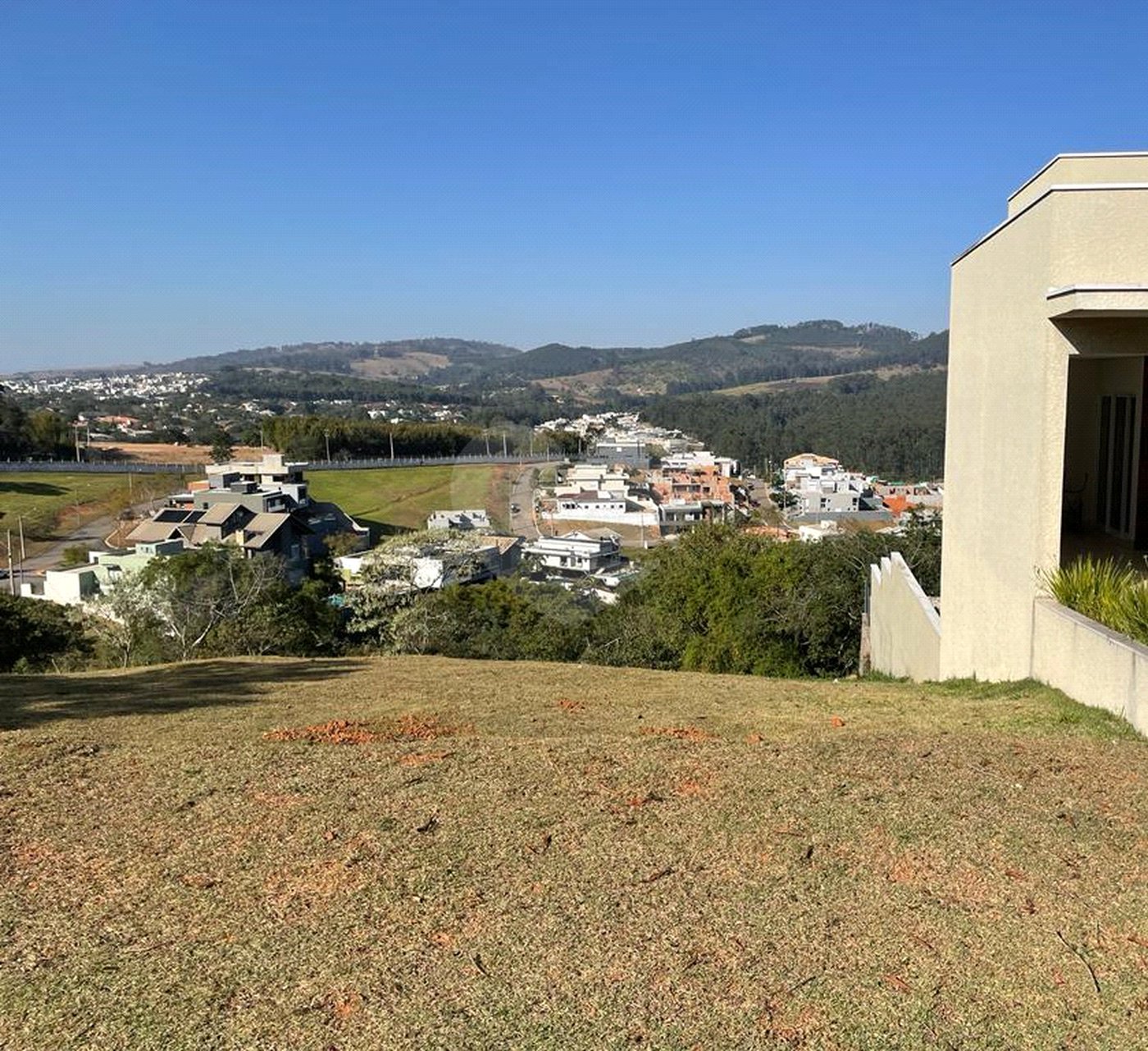 Terreno à venda em Condomínio Vale das Águas, Bragança Paulista, SP