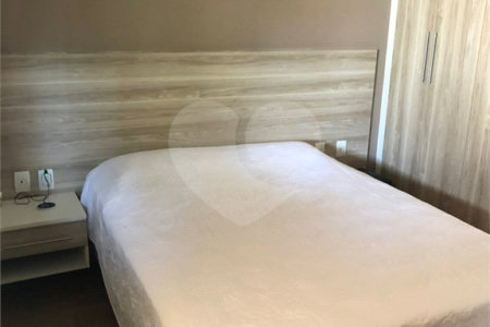 Casa à venda com 3 quartos, sendo 1 suíte, no condomínio Fiorella, Valinhos - SP