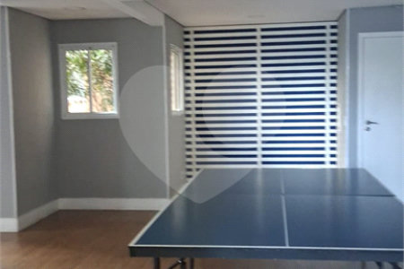Apartamento à venda com 3 quartos, sendo 1 suíte, em Jardim Tupanci, Barueri, SP