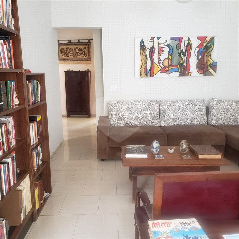 Sobrado à venda com 3 quartos, sendo 1 suíte, em Tremembé, São Paulo, SP