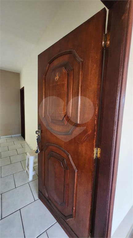 Casa à venda com 4 quartos, sendo 1 suíte, em Jardim Roberto Selmi Dei, Araraquara, SP