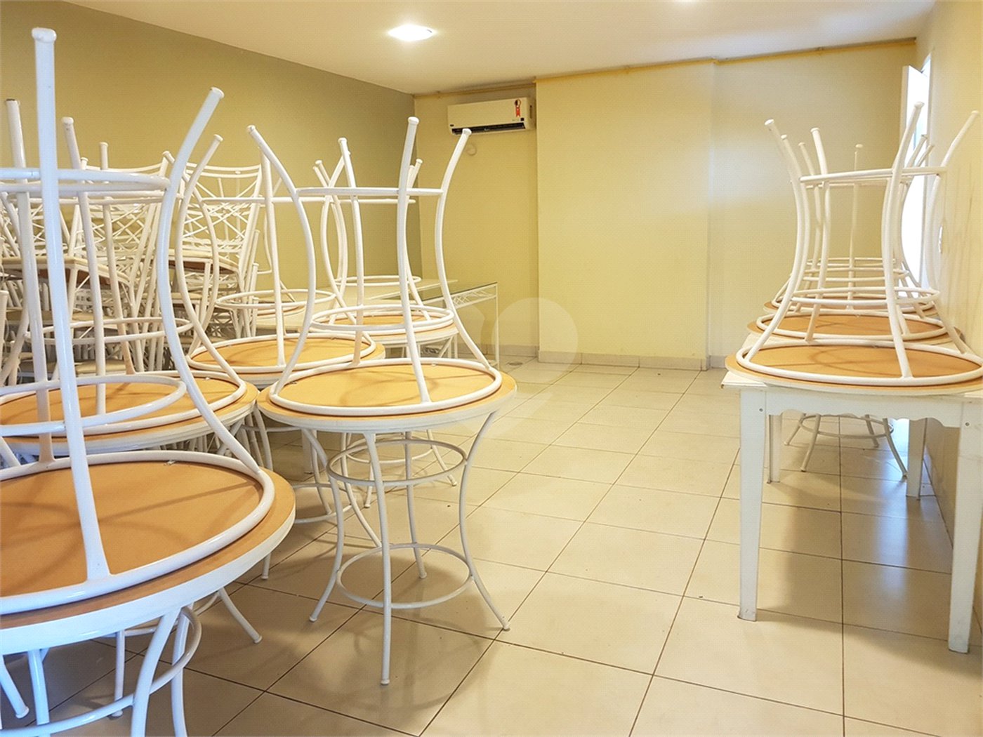 Apartamento à venda com 3 quartos, sendo 2 suítes,  em Tijuca, Rio de Janeiro, RJ