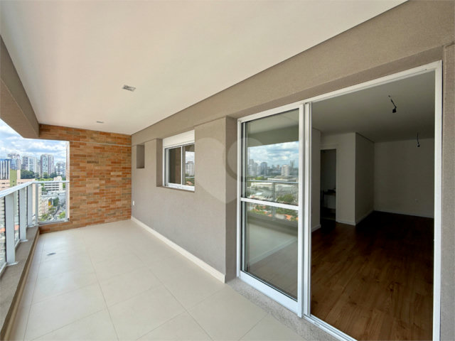 Apartamento à venda com 3 suítes em Brooklin, São Paulo, SP