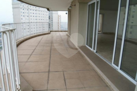 Apartamento à venda com 4 suítes em Panamby, São Paulo, SP