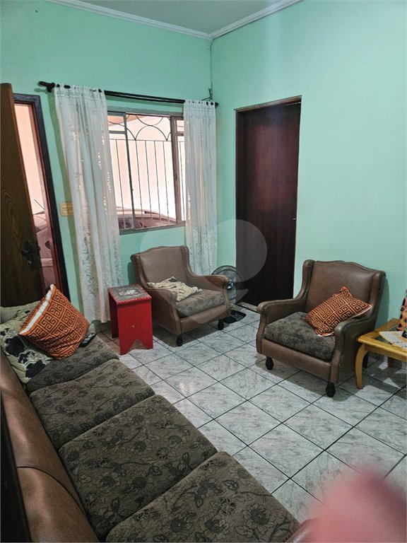 Sobrado à venda com 9 quartos em Vila Sabrina, São Paulo, SP
