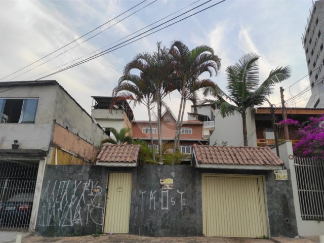 Casa à venda com 3 suítes em Matriz, Mauá, SP
