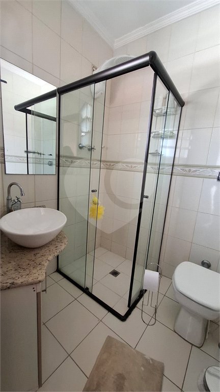 Sobrado à venda com 3 quartos, sendo 1 suíte, em Vila Constança, São Paulo, SP
