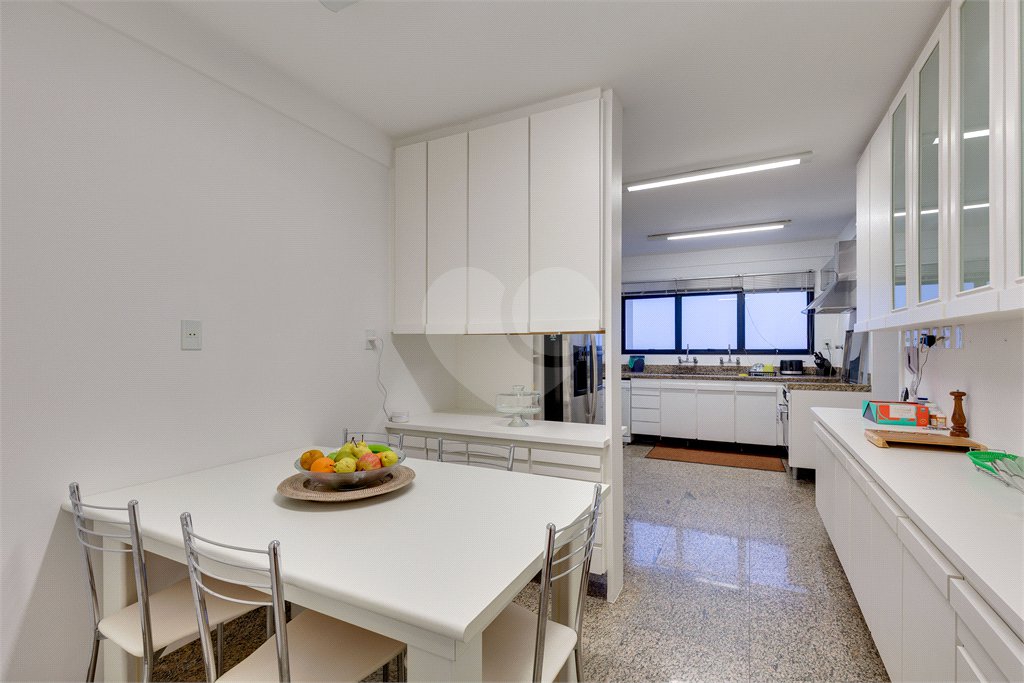Apartamento à venda ou para alugar com 4 suítes em Alto da Boa Vista, São Paulo, SP