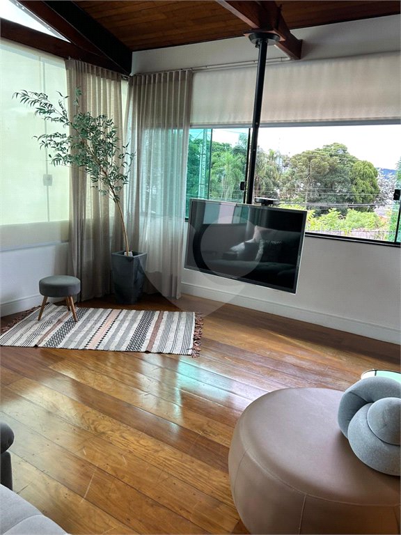Casa à venda com 2 suítes no condomínio Residencial, Mogi das Cruzes - SP