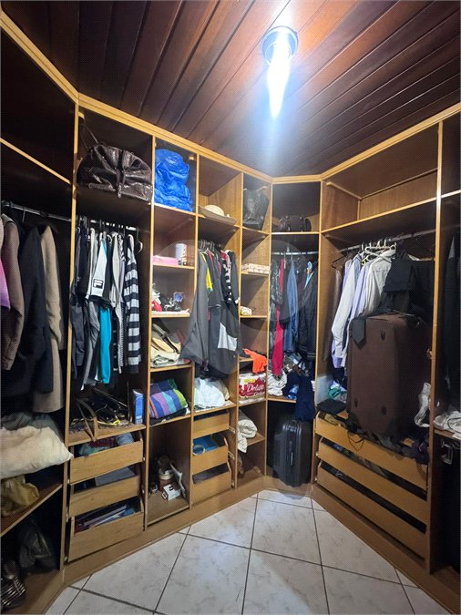 Casa à venda com 5 quartos, sendo 1 suíte, no condomínio Pedra Bonita, Rio de Janeiro - RJ