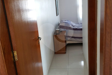 Sobrado à venda com 3 quartos, sendo 1 suíte,  em Jardim Olympia, São Paulo, SP