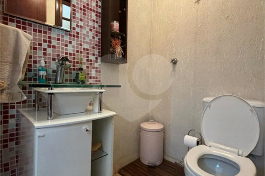Sobrado à venda com 3 quartos, sendo 1 suíte, em Vila Albertina, São Paulo, SP