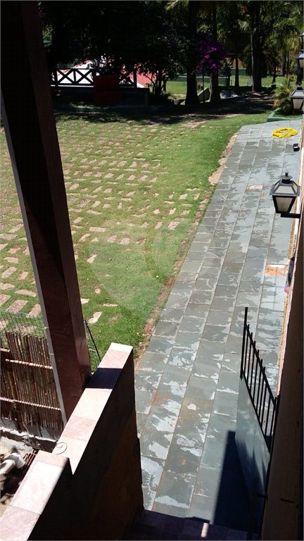 Casa à venda com 6 quartos, sendo 4 suítes, no condomínio Recanto dos Palmares, Atibaia - SP