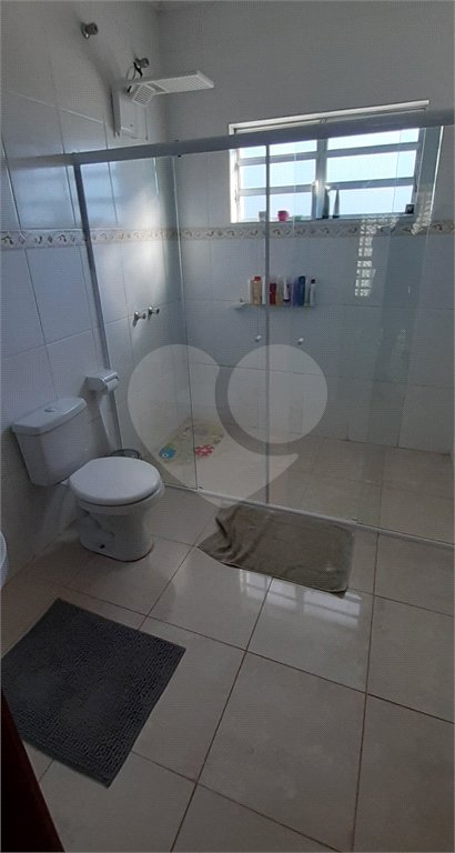 Casa à venda com 4 quartos, sendo 1 suíte, no Centro, Bom Jesus dos Perdões, SP