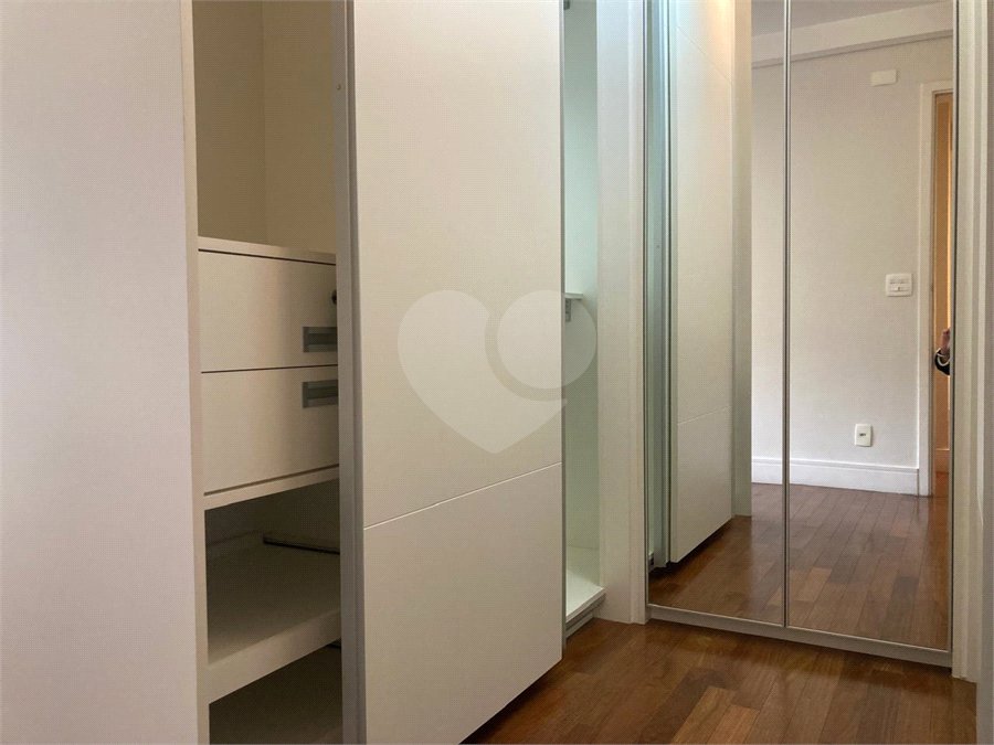 Apartamento para alugar com 3 suítes em Granja Julieta, São Paulo, SP