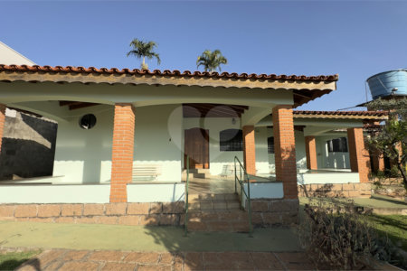 Casa à venda ou para alugar com 2 quartos, sendo 1 suíte, no condomínio Acmti - Colinas do Mosteiro, Terras de Itaici e Recanto dos Pássaros, Indaiatuba - SP