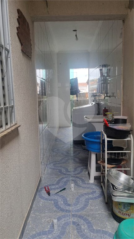 Sobrado à venda com 4 quartos, sendo 2 suítes,  em Conjunto Residencial Álvaro Bovolenta, Mogi das Cruzes, SP