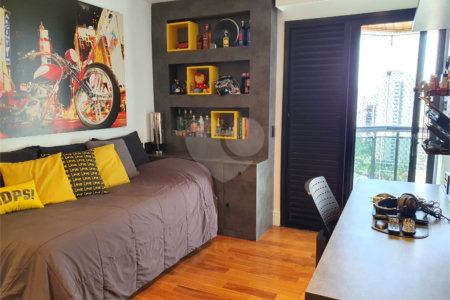 Apartamento à venda com 4 quartos, sendo 2 suítes, em Santana, São Paulo, SP