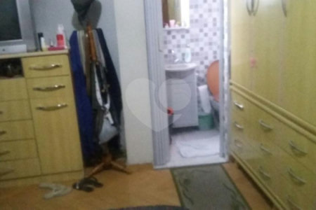 Casa à venda com 2 quartos, sendo 1 suíte, no condomínio Travessa Carmem Lúcia Carneiro,88, São Paulo - SP