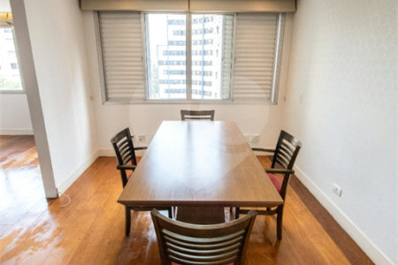 Apartamento à venda com 3 quartos, sendo 1 suíte, em Paraíso, São Paulo, SP