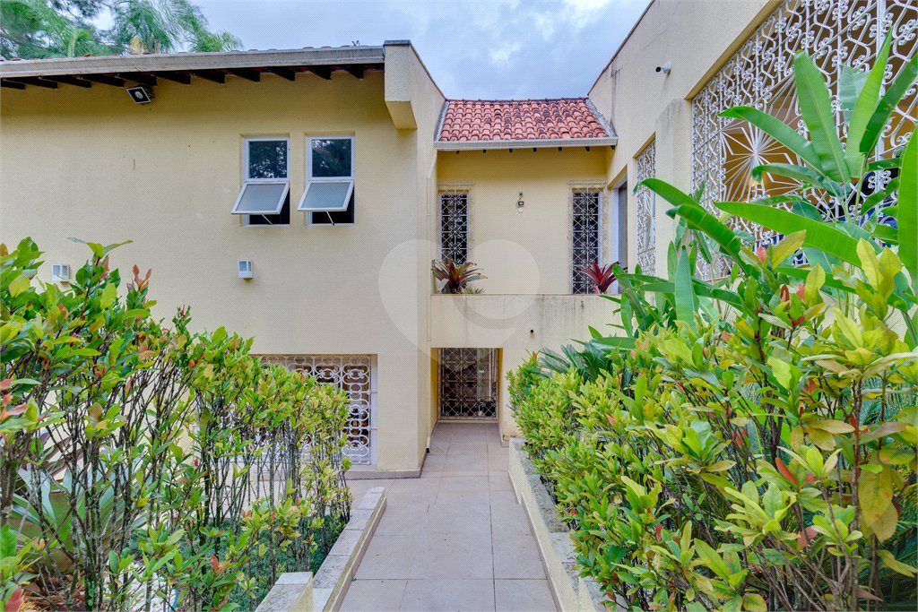 Casa Térrea à venda com 4 suítes em Jardim Marajoara, São Paulo, SP