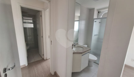 Apartamento à venda com 2 quartos, sendo 1 suíte, em Vila Gumercindo, São Paulo, SP