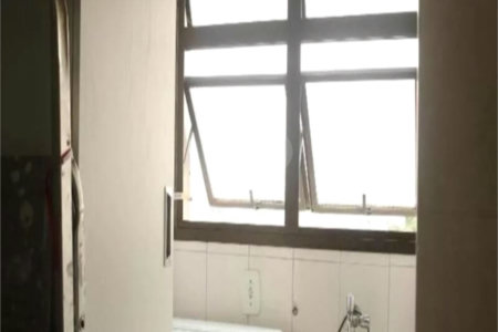 Apartamento à venda com 2 quartos em Vila Liviero, São Paulo, SP