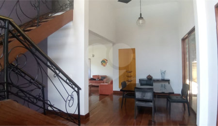 Casa à venda com 5 quartos, sendo 1 suíte,  em Roseira, Mairiporã, SP