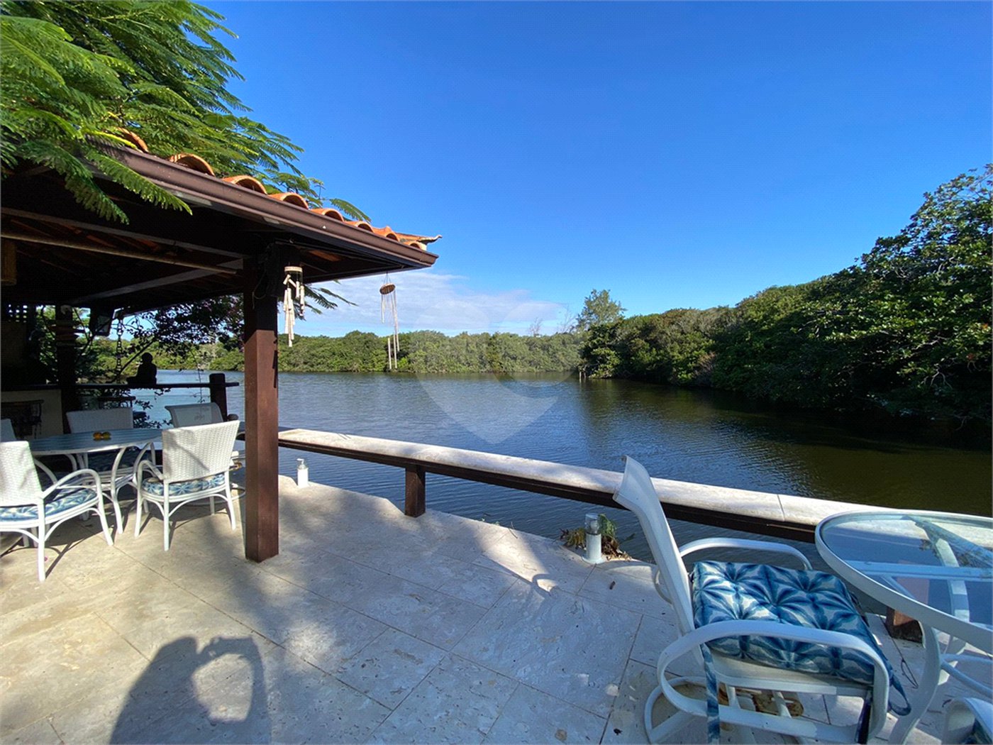 Casa à venda com 6 quartos, sendo 4 suítes, em Canto, Armação dos Búzios, RJ