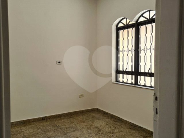 Sobrado à venda ou para alugar com 3 quartos, sendo 1 suíte,  em Alto da Boa Vista, São Paulo, SP