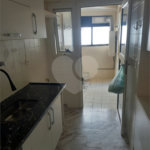 Apartamento à venda com 3 quartos, sendo 1 suíte,  em Vila Olímpia, São Paulo, SP
