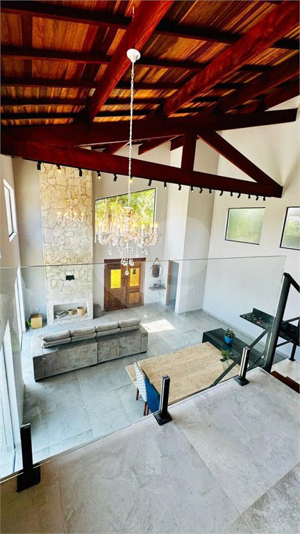 Casa à venda com 4 suítes no condomínio Associação Portal Ouro Verde, Atibaia - SP