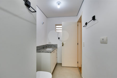 Casa para alugar com 5 quartos, sendo 3 suítes,  em Chácara Monte Alegre, São Paulo, SP