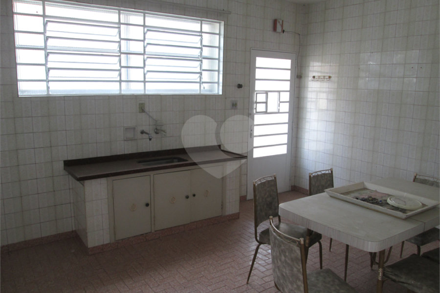 Sobrado à venda com 3 quartos em Horto, São Paulo, SP