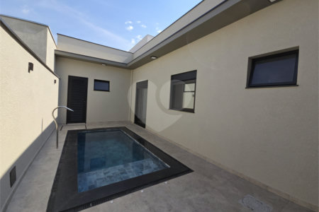 Casa à venda com 3 suítes no condomínio Helena Maria, Sorocaba - SP