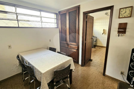 Sobrado à venda com 3 quartos, sendo 1 suíte, em Jardim Sumaré, Ribeirão Preto, SP