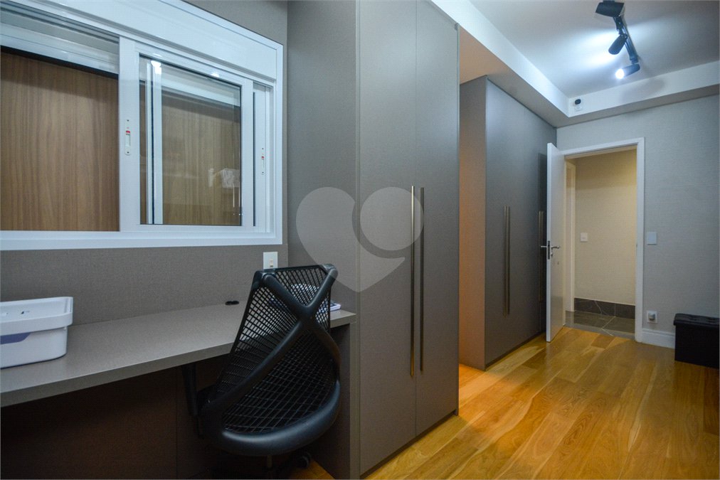 Apartamento à venda com 3 suítes em Jardim Fonte do Morumbi, São Paulo, SP