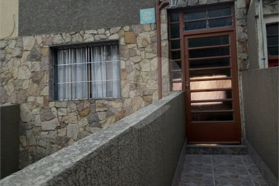 Sobrado à venda com 3 quartos em Jardim Peri, São Paulo, SP